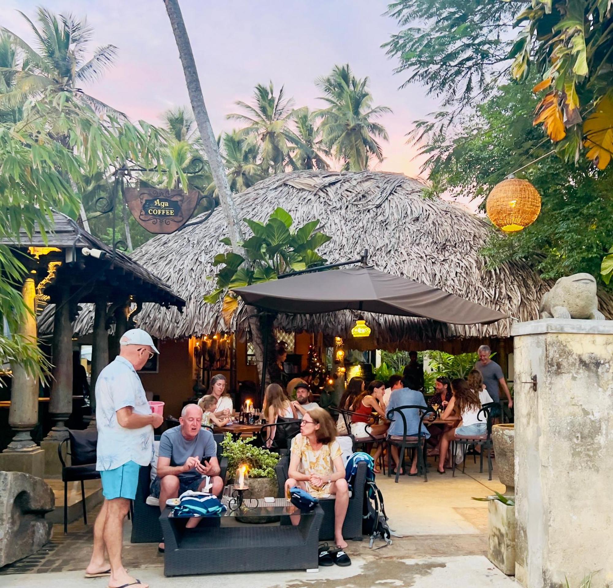 Aga Surf View Hotel Tangalle Ngoại thất bức ảnh