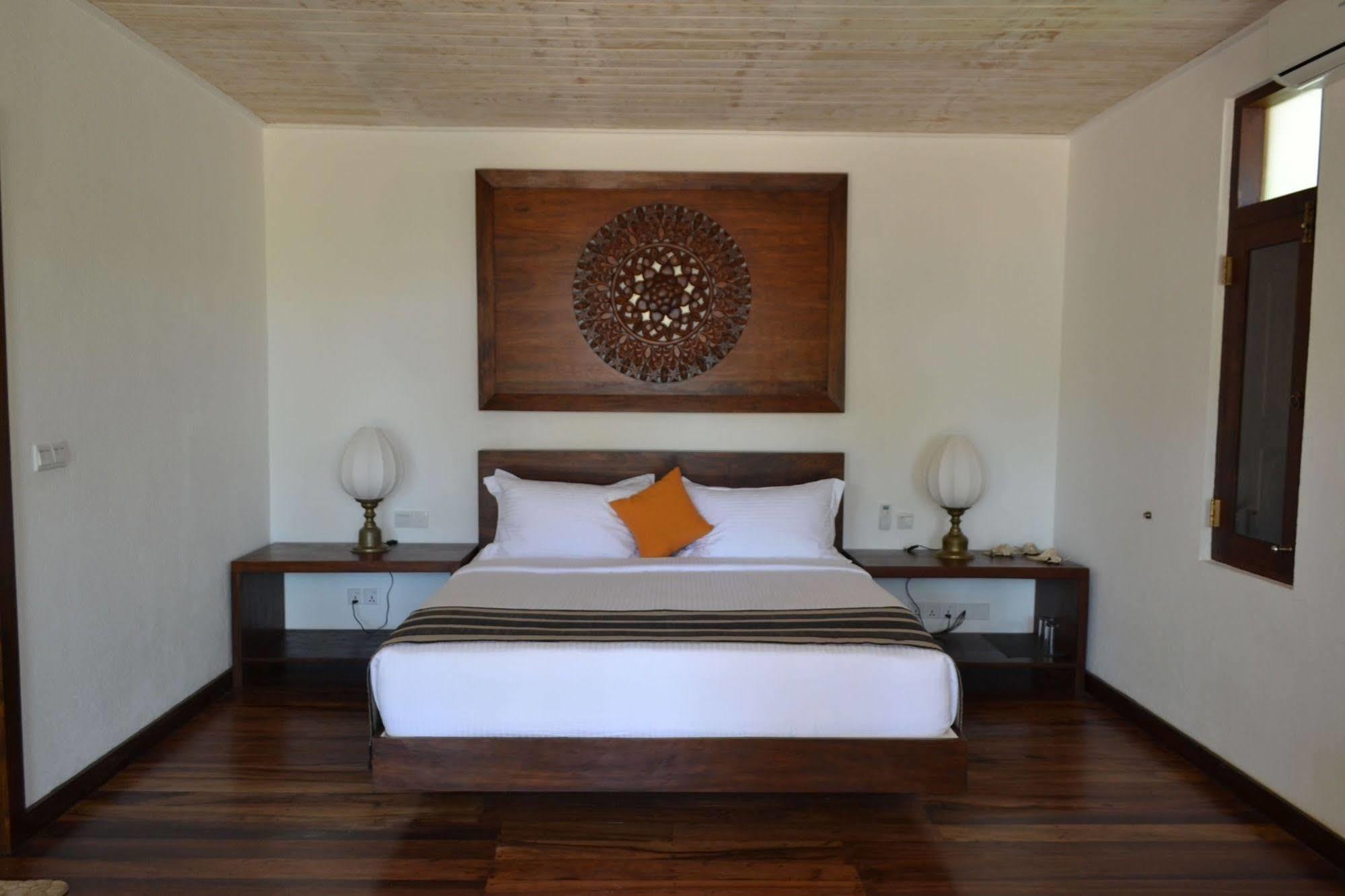 Aga Surf View Hotel Tangalle Ngoại thất bức ảnh