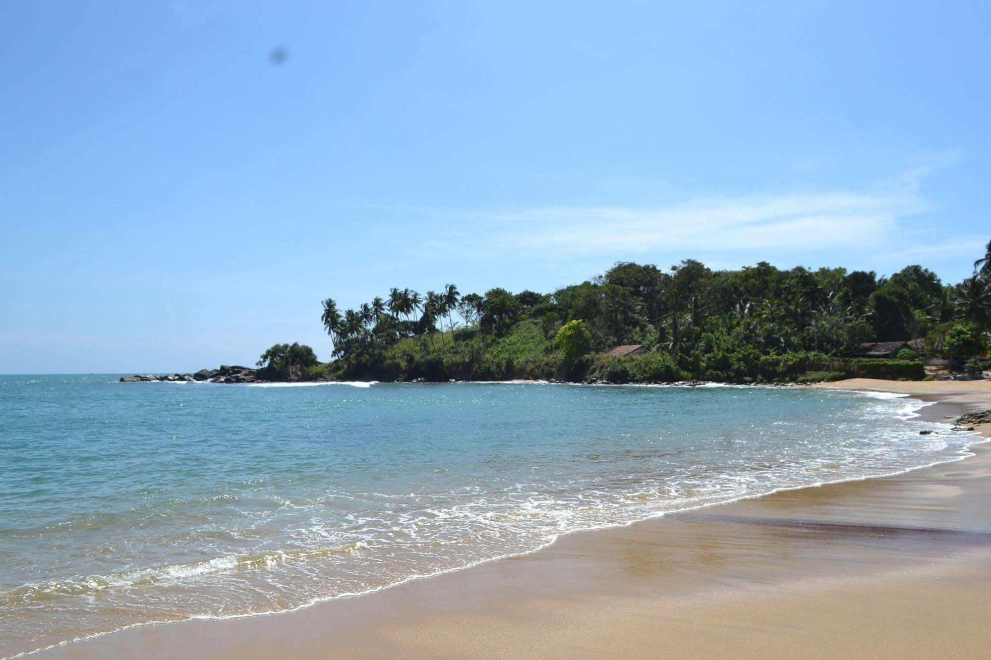 Aga Surf View Hotel Tangalle Ngoại thất bức ảnh